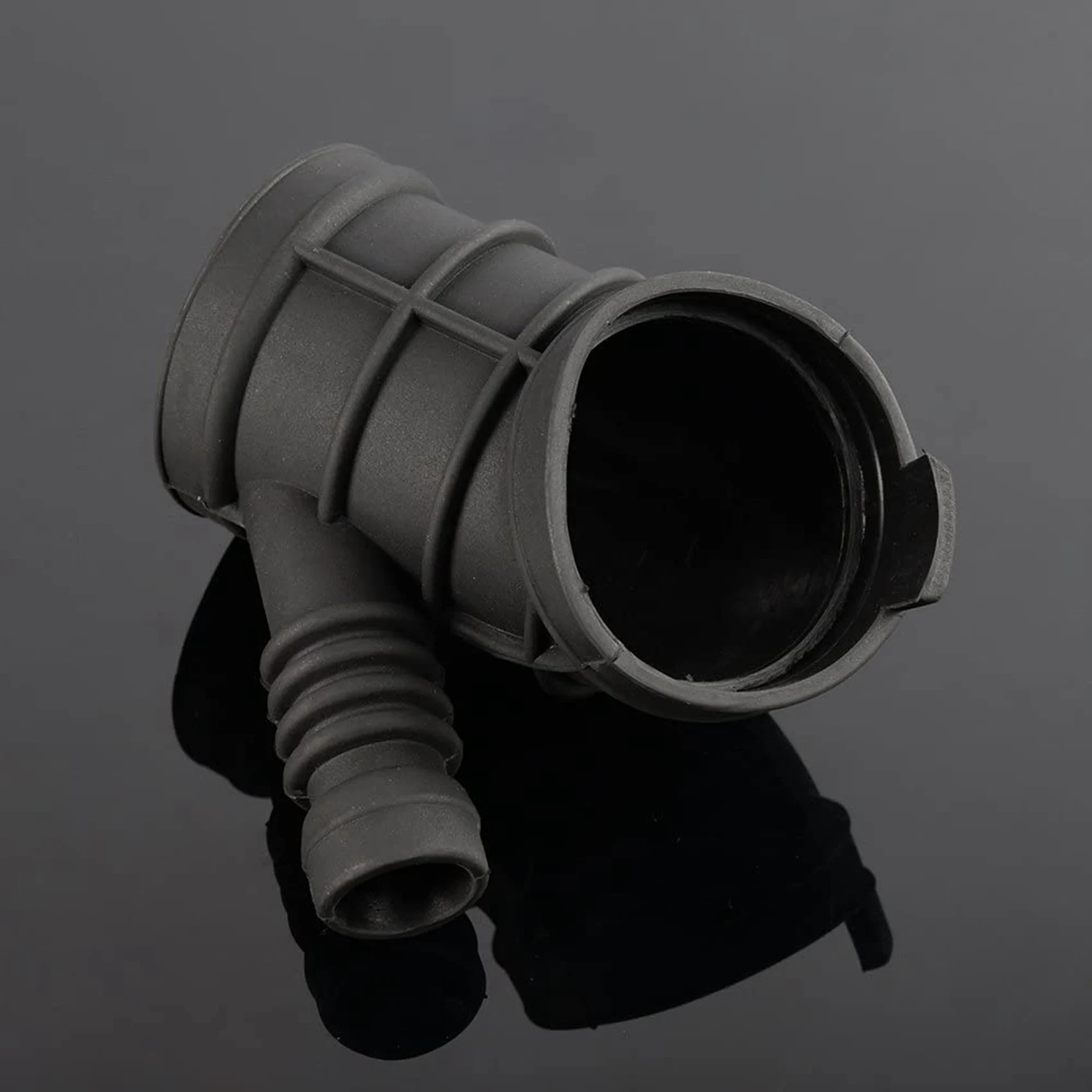 Шланг для очистки воздухозаборной трубки 13541435627 -BMW E39 E46 Z3 323I 325I 325Xi 328I 525I 528I