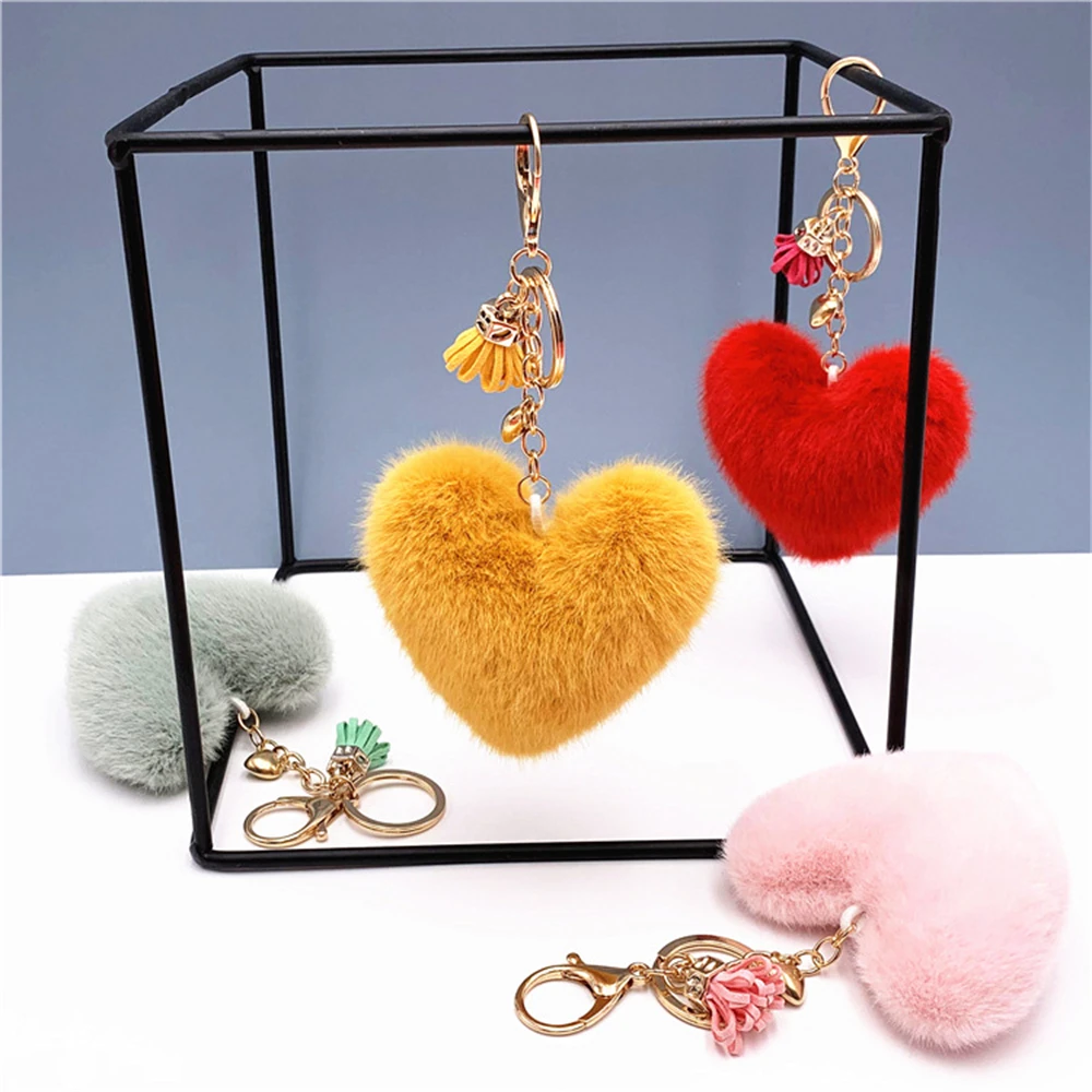 

Tassel Heart Shaped Pom Poms Keychain For Women Girl Cute Fur Plush Balls Key Ring Car Bag Accessories Party Favors