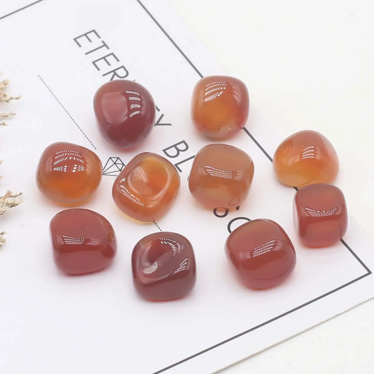 

Natural Stone Ornament Red Agate Gemstone Cure Landscape Mineral Rock Specimen DIY Fish Tank Study Rough Stone Collection Gifts