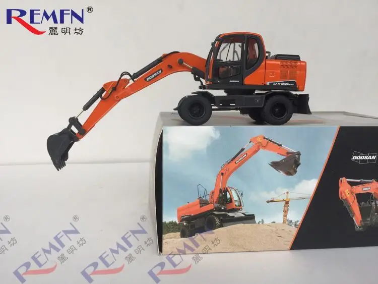 Doosan DX150W-9C, колесный экскаватор, масштаб 1/40, литье под давлением, новая модель в оригинальной коробке