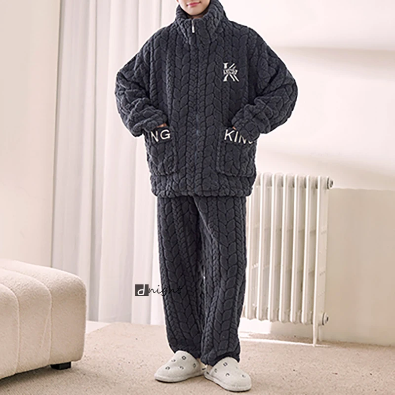 Рисунок 2 - Мужская зимняя теплая одежда для сна