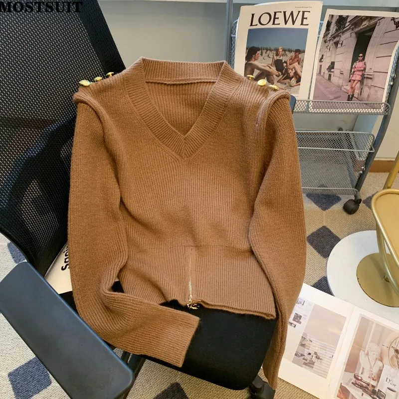 

Stylish Solid Knit Sweater Pullover Women Long Sleeve V-neck Gold Buttons Knitwear Tops 2024 Spring Zippers Fashion Chic Jumpers