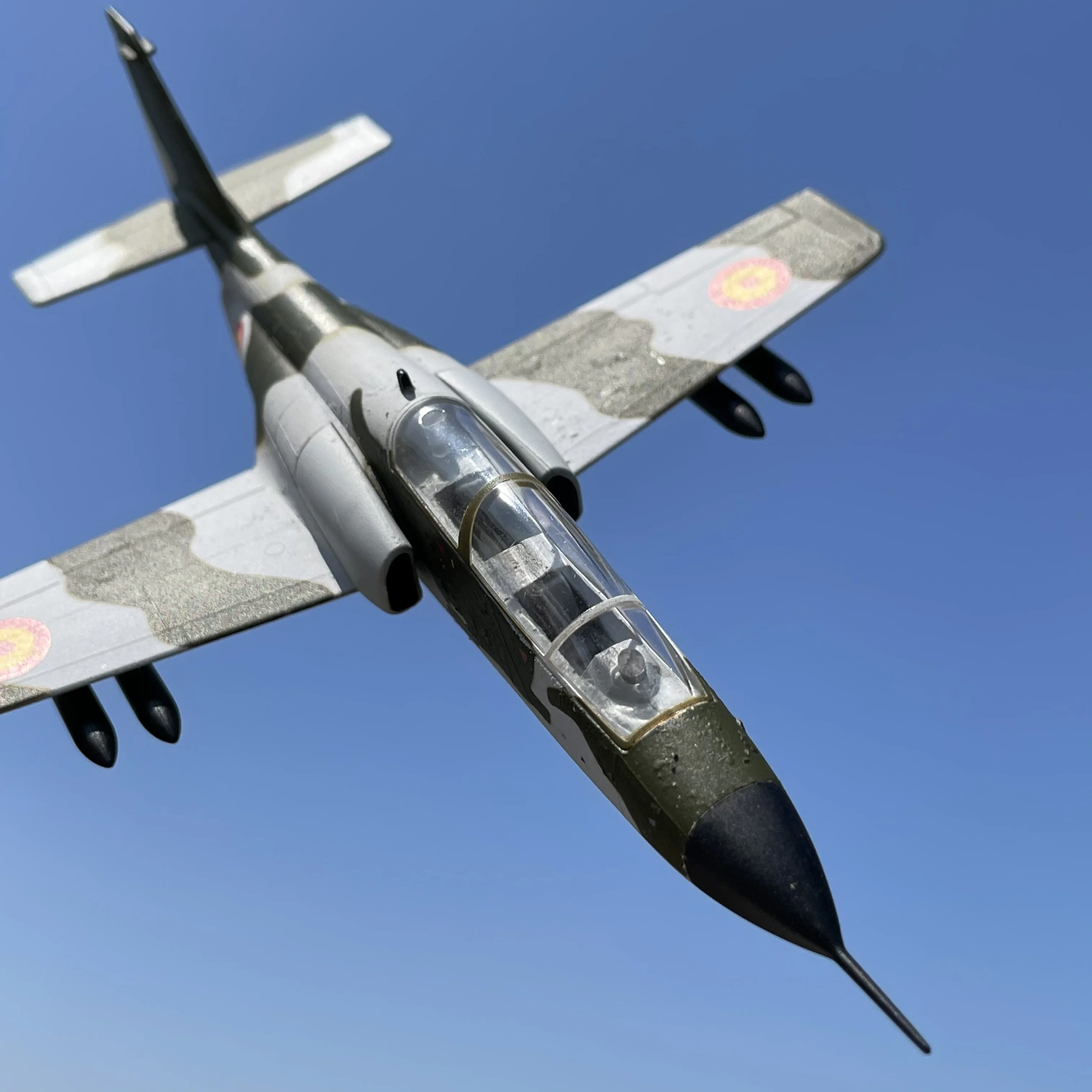 

1/100 Spanish Air Force C101 Trainer Military Aviation Model Aircraft Model Car Collection