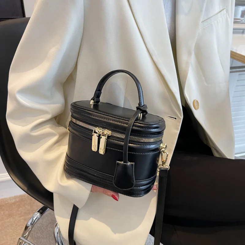 Квадратные сумочки для женщин коллекция весна-лето 2024 модная сумка-ведро