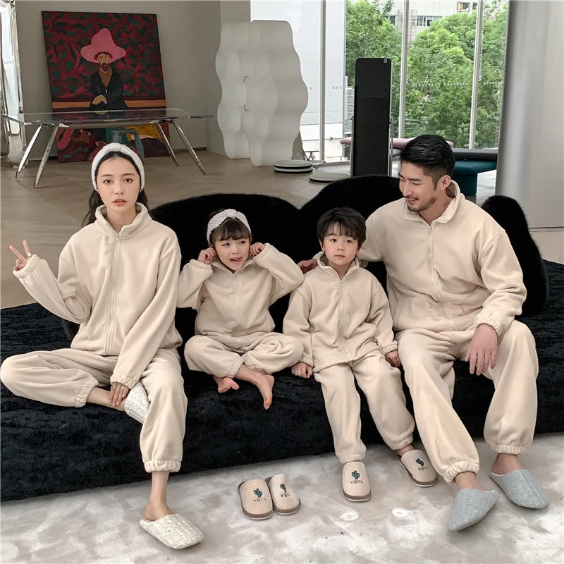 

Winter Mom and Daughter Matching Clothes Set Korean Father Son Fleece Homewear Couple Matching Outfits Family Matching Tracksuit