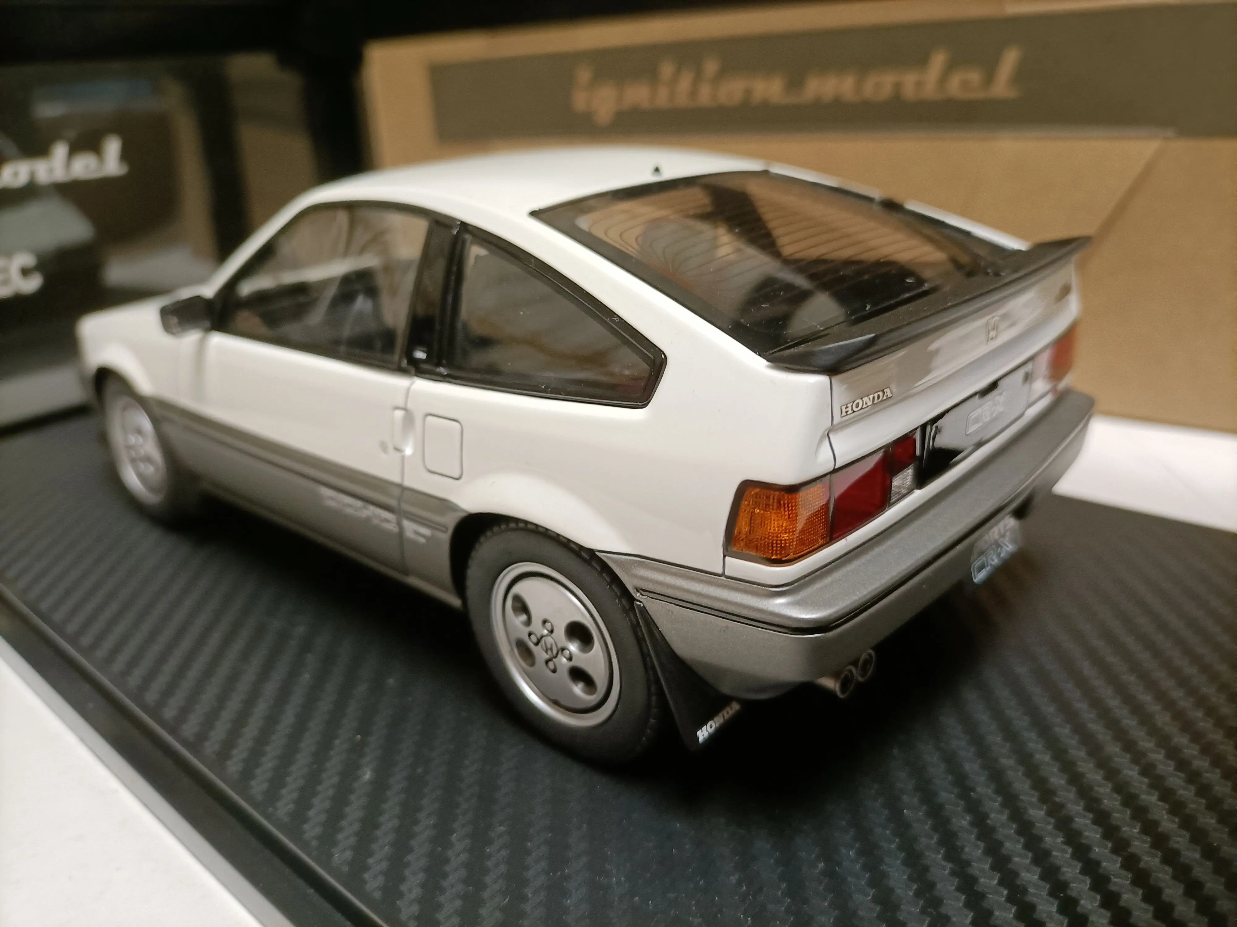 Фото IG 1:18 Sports CR-X Si DOHC Белый JDM Моделирование Ограниченная серия Смола Металл Статическая Модель Автомобиля Игрушка в Подарок №3
