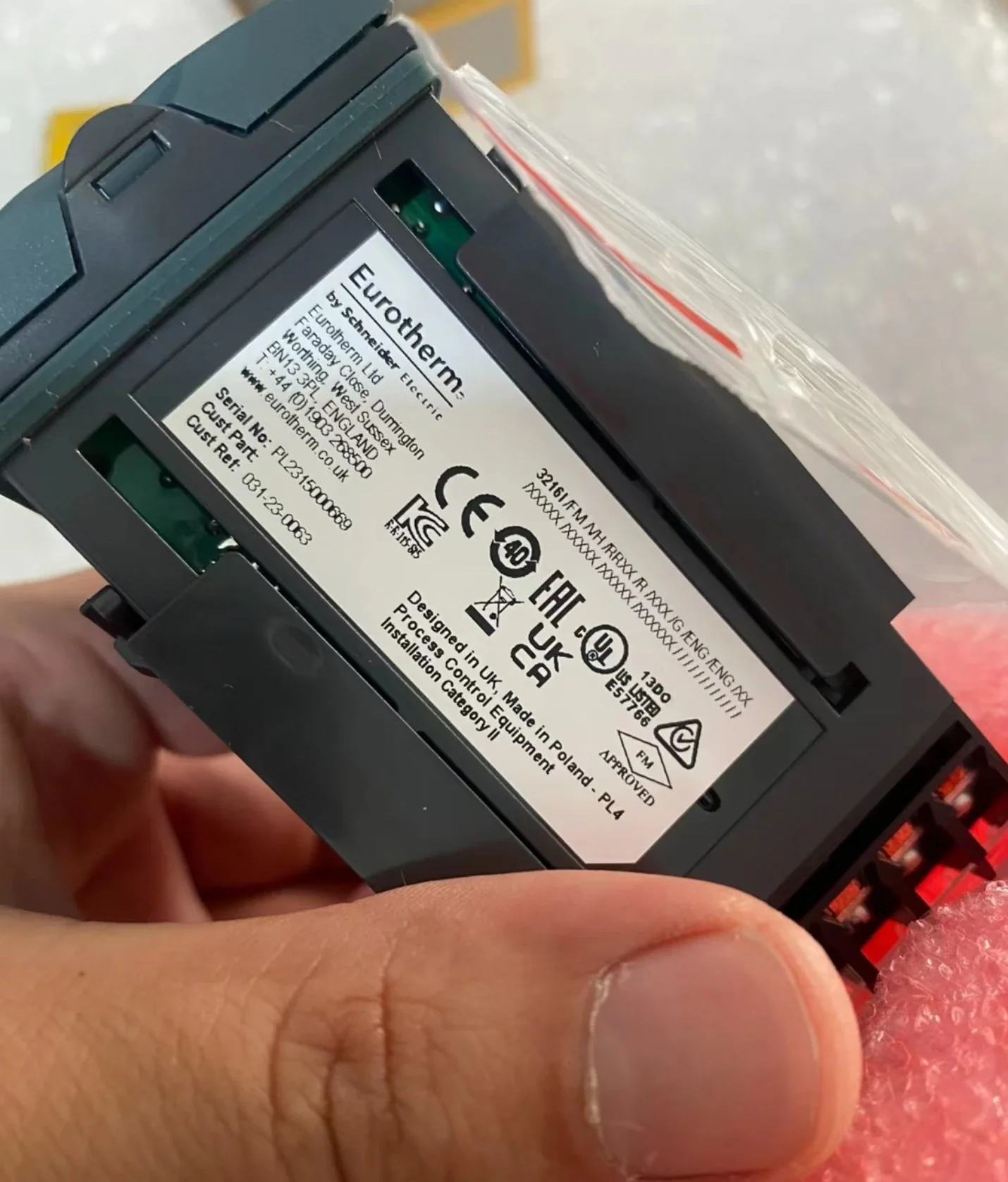 Eurotherm 3216i/FM/VH/RRXX/R/XXX/G/ENG/ENG/XXXXX/XXXXX/XXXXX/XXXXXX/X///////