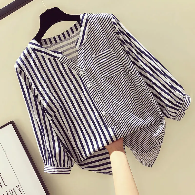 

Oversized Women's Clothing Loose Korean Version Striped Printed Round Neck Three Quarter Spliced Single-breasted Commute Korean