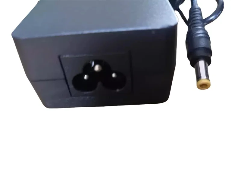 Оригинальное зарядное устройство переменного/постоянного тока для проектора JMGO