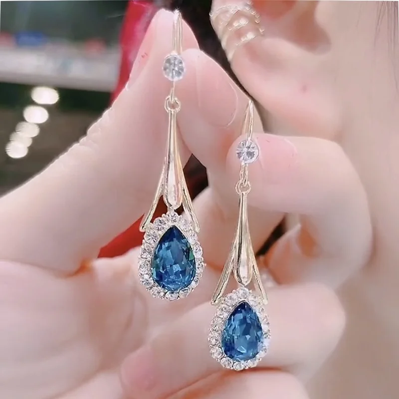 

Korean Fashion Crystal Dangle Earrings for Women Korea Temperament Wedding Jewelry Earrings Valentines Day Gift Pendientes Mujer