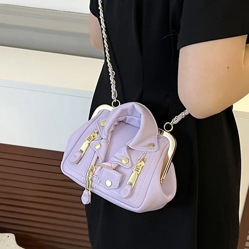 

2022New Ladies Personality Chain Messenger Bag High Quality Fashion Trendy Women's Bag European and American Casual MessengerBag