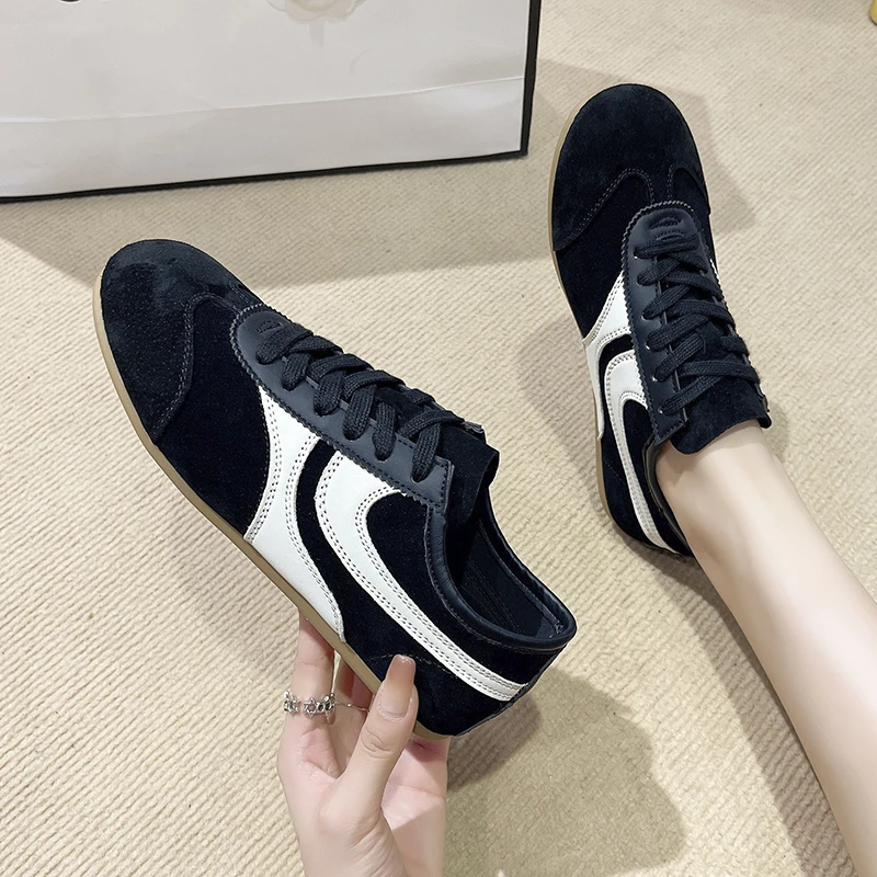 Туфли женские летние без каблука матовые спортивные туфли с геометрическим