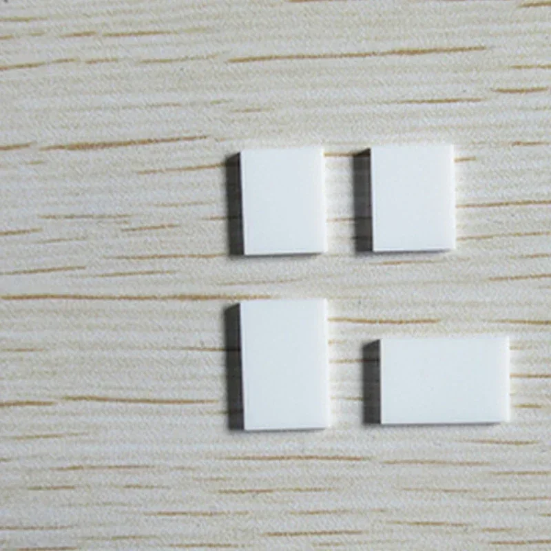 Керамическая пластина из оксида бериллия 20x25x1 мм высокая теплопроводность по