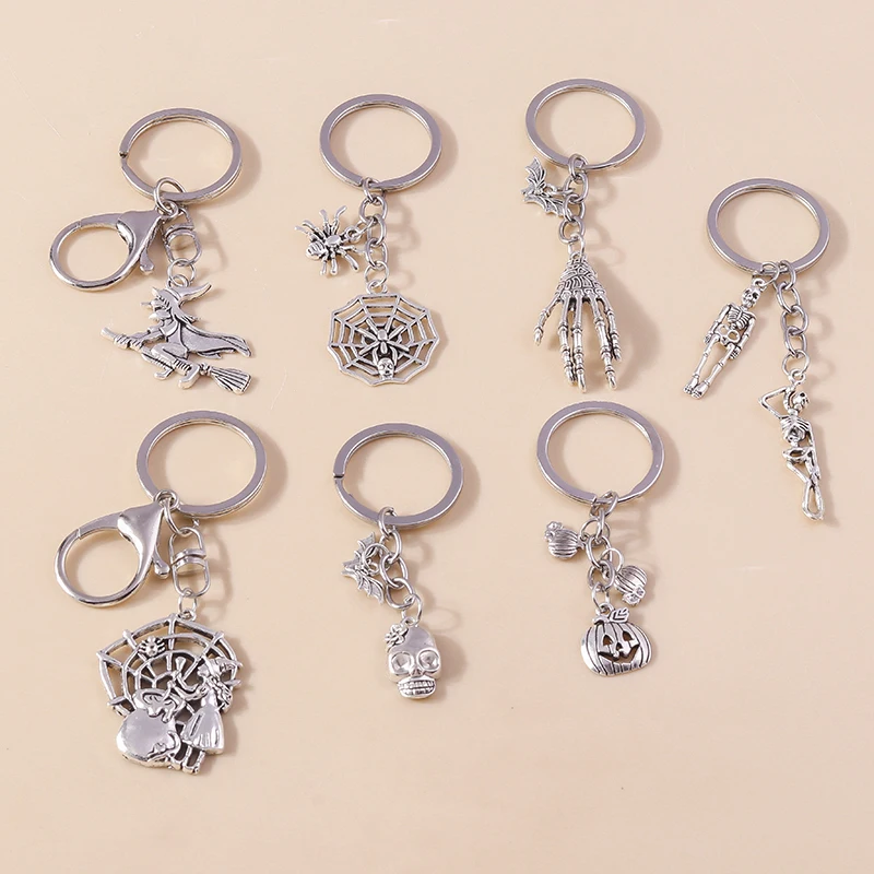 

Creative Metal Skull Keychain Charms Skeleton Spider Witch keyring Pendant for Car Key Holder Handbag Decor Jewelry Gifts