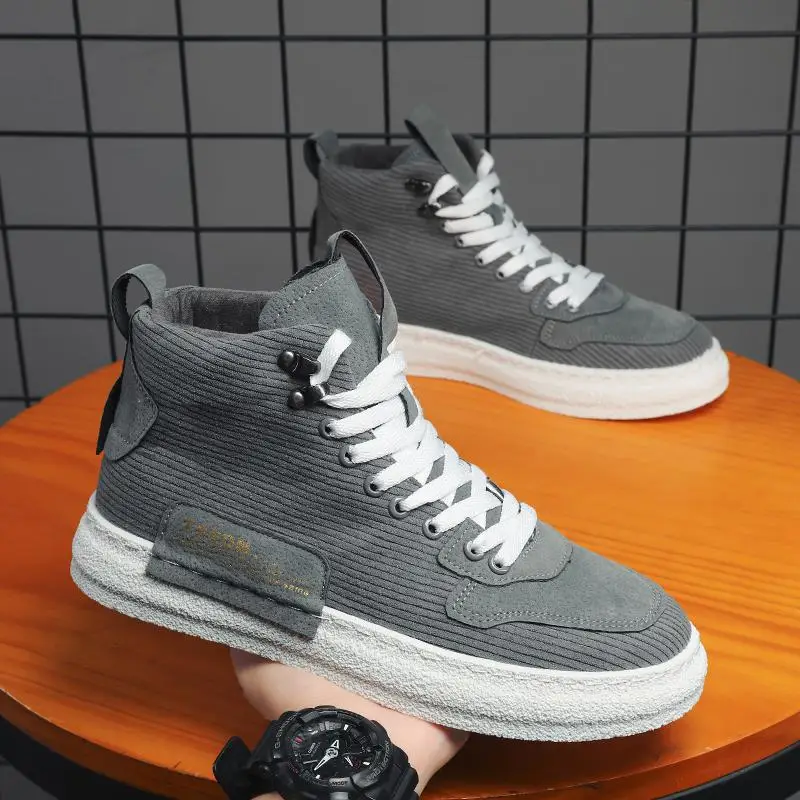 Autumn and Winter New High-top Men's Shoes Fashion Trend Retro Sneakers Outdoor Comfortable Casual Non-slip Tooling Sports Shoes