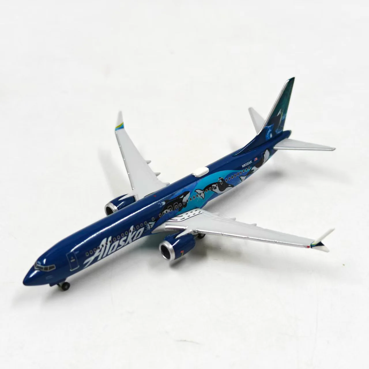 Фото Металлическая модель самолета Herpa 737 Max9 в масштабе 1:500 №2
