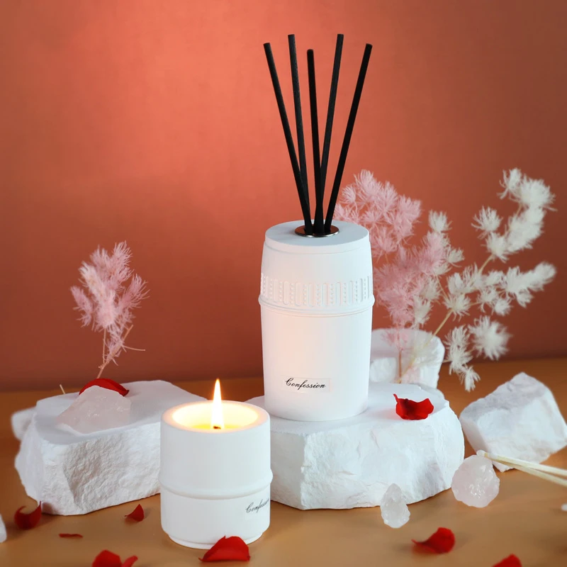 

Romantic Home Fagrance Gift Set 80ml Reed Diffuser and 100g Scented Candle Plant Essential Oil Natural Soy Wax Sage Sea Salt