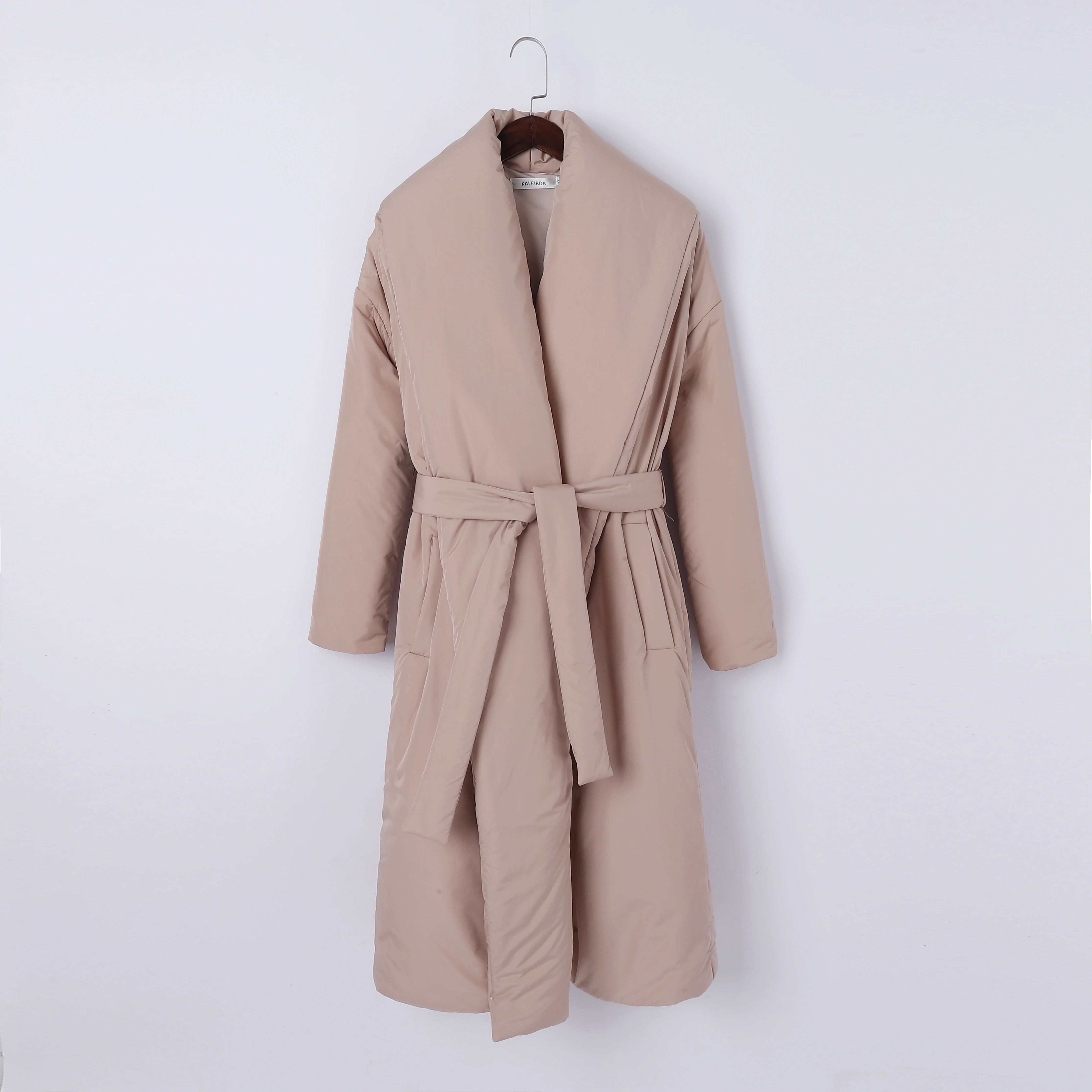 New Design 2022 Women Winter degree Thick Coat Warm Parka Oversized Maxi Long coat with belt Casual Outerwear