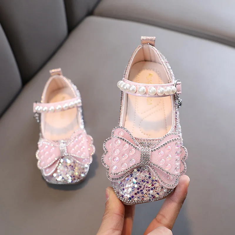 AINYFU обувь для девочек, модные блестящие туфли с жемчугом для маленьких девочек, детская обувь с мягкой подошвой, искусственная обувь для свадьбы, весны и осени, новинка H991