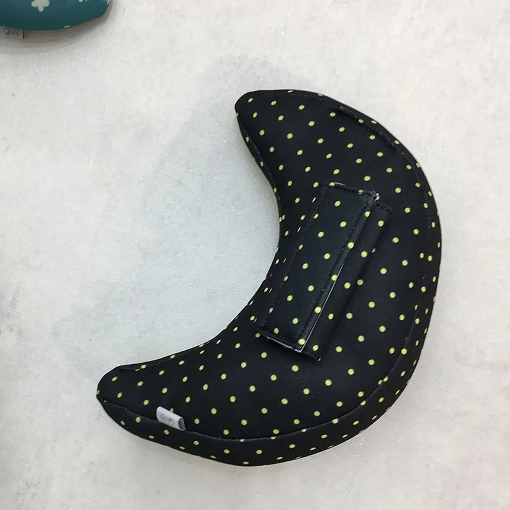 

Protection Dots Moon Shape Baby Shoulder Support Cushion Newborns Carseat Pillow Stroller Cushion Car Seat Headrest Pad