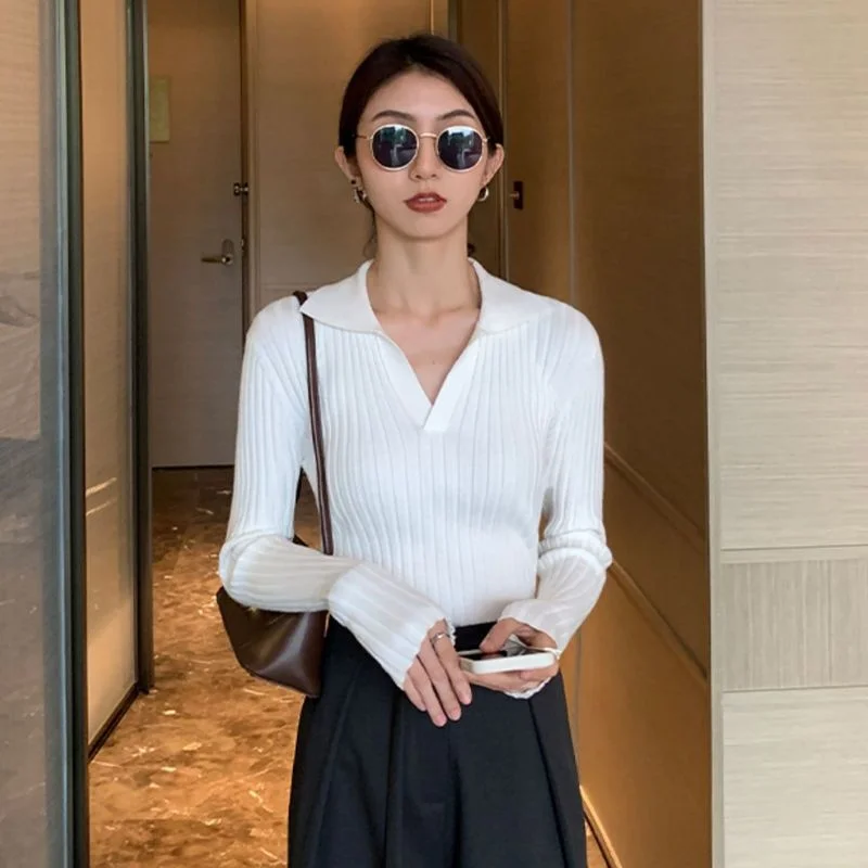 

Женский трикотажный пуловер с длинным рукавом и V-образным вырезом