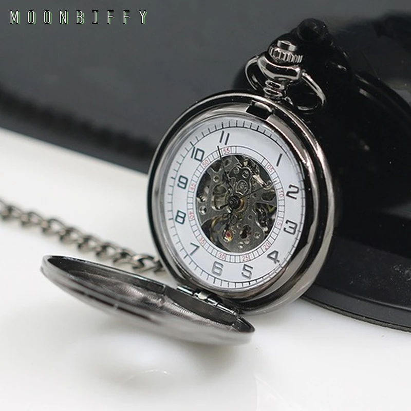 

Neutral Pastoral Style Retro Pocket Watch, Hollow Engraved Roman Numeral Case, Mechanical Pocket Watch, Digital Quartz Necklace