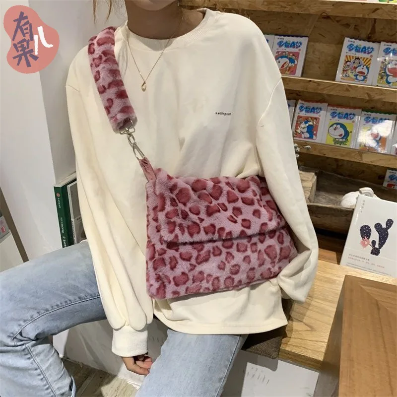 

Сумка-тоут Momo из новой коллекции 2022 года, осенне-зимняя мягкая и удобная сумка, женская сумка на одно плечо с розовым леопардовым принтом