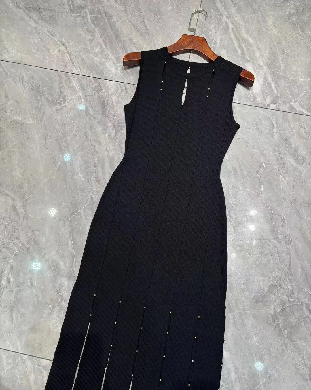 Женское ажурное платье с бахромой