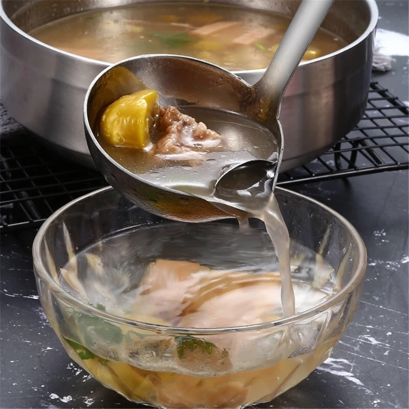 

Stainless Steel Soup Fat Oil Separator Ladles Skimmer Spoon Soup Colander for Kitchen with Heat Insulation Anti-scalding