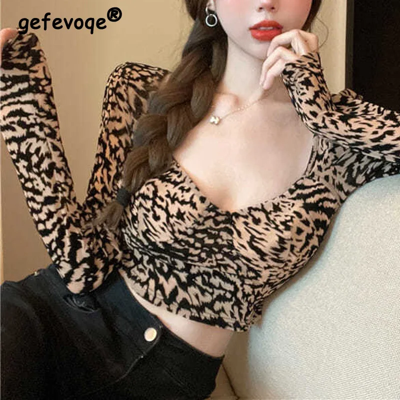 

Женская футболка с леопардовым принтом, длинным рукавом и глубоким V-образным вырезом