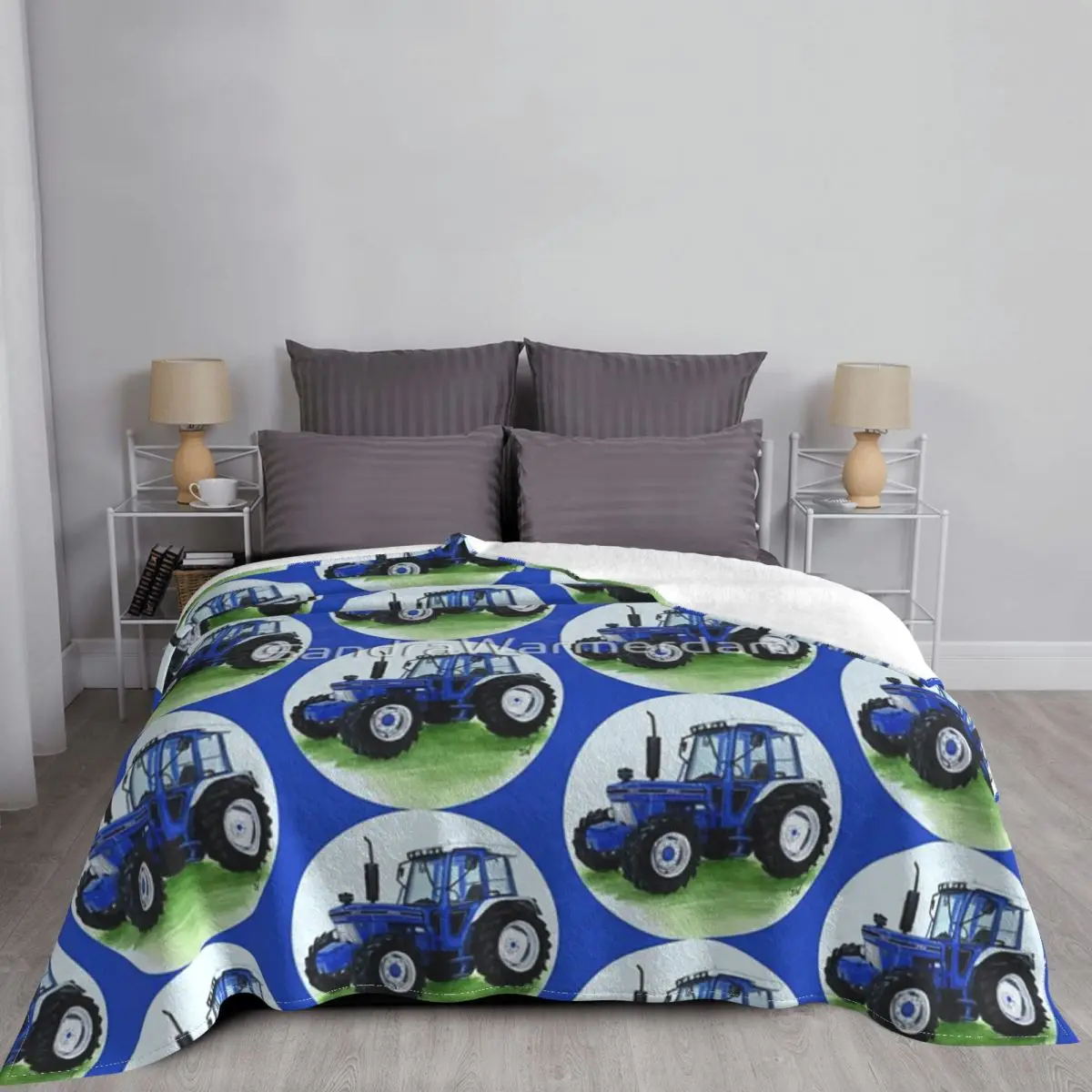 Синий классический трактор (синий фон) одеяло покрывало на кровать толстое для