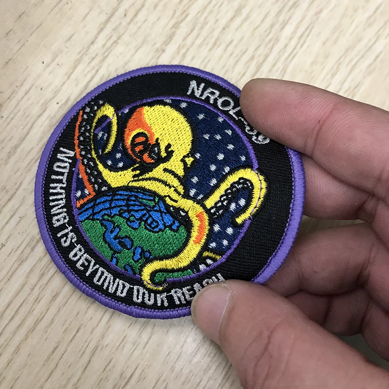 

Cartoon Octopus Embroidery Ironing Patches Alien Circle Badge Appliqué Jacket Patch Patches for Clothes Set Patch for Backpack