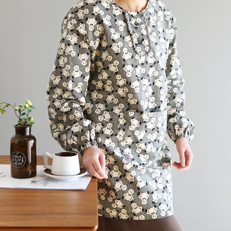 

Korean version of the simple thickened flannel waterproof long-sleeved apron home kitchen cooking cleaning apron coverall