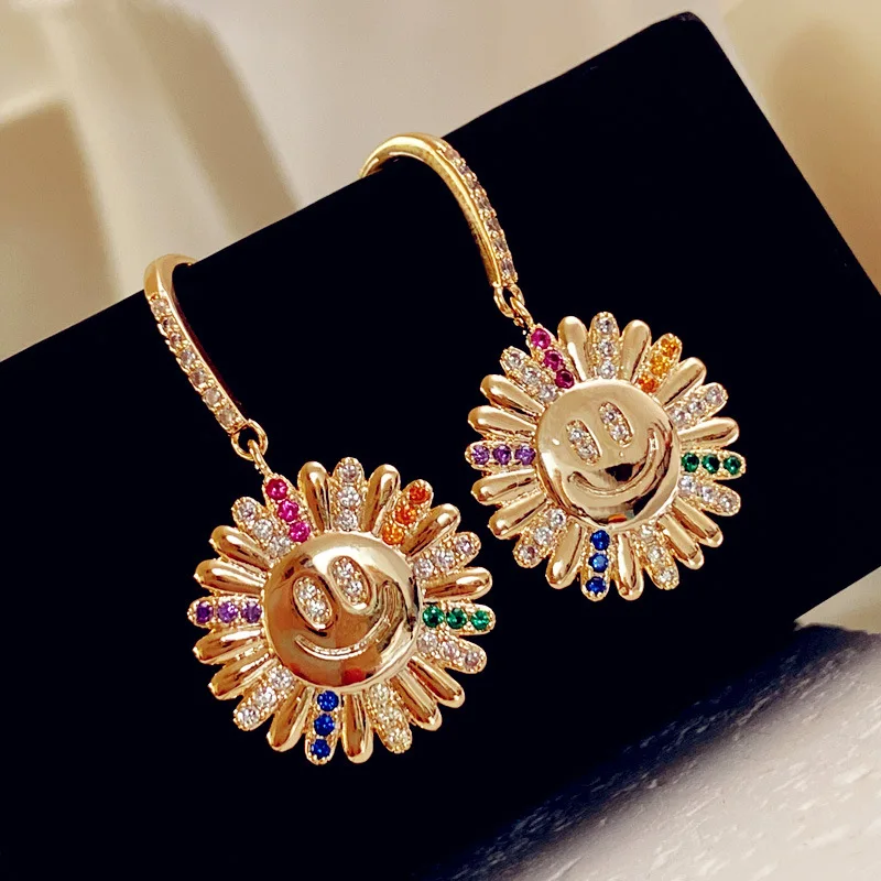 

Rainbow Daisy Earrings Female Smiley Colorful Flower Sun Flower Diamond Stud Earrings Sweet Temperament Cute Stud Earrings
