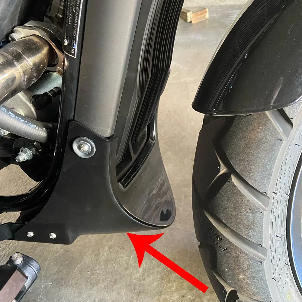 Задняя обтекатель для мотоцикла 300 V302 C