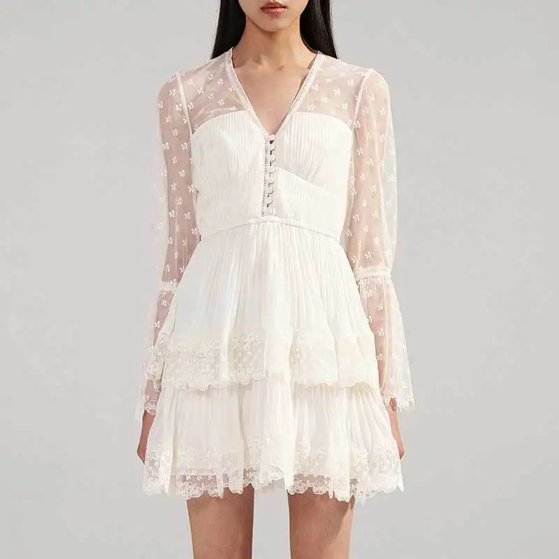 Модное Новое Белое Кружевное Плиссированное Платье, подиумное простое нежное платье до колена с V-образным вырезом и длинным рукавом, элегантная женская одежда