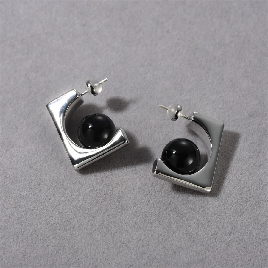 Винтажные черные серьги из агата