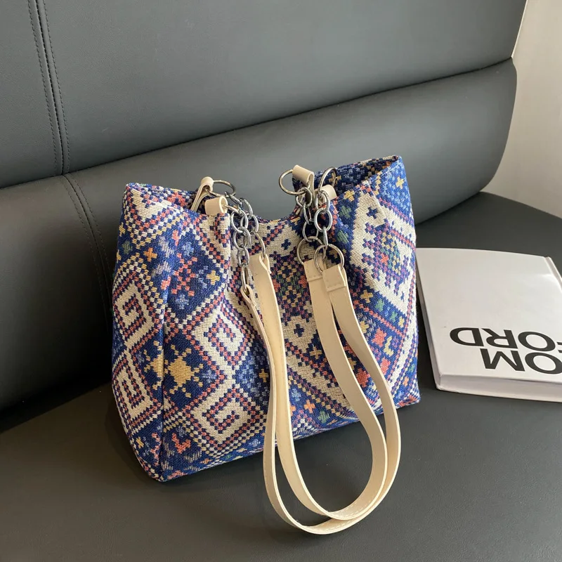 

Large Capacity Ethnic Style Bag for Women 2023 New Fashion Simple Casual Bag Commuter Shoulder Bag Tote Bag Purses and Handbags