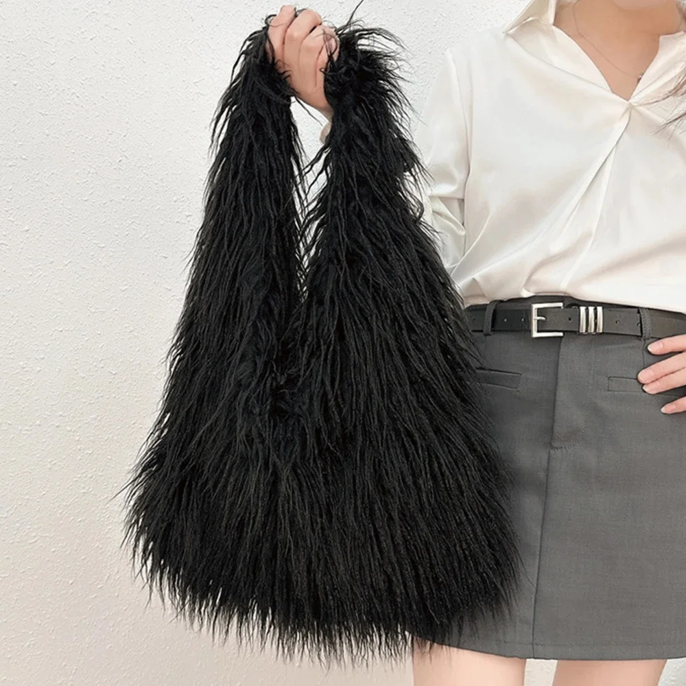 

Winter Soft Faux Fur Bags Large Fluffy Plush Shoulder Bag Long Lambswool Women Designer Handbags Luxury Warm Shopper Purses Tote