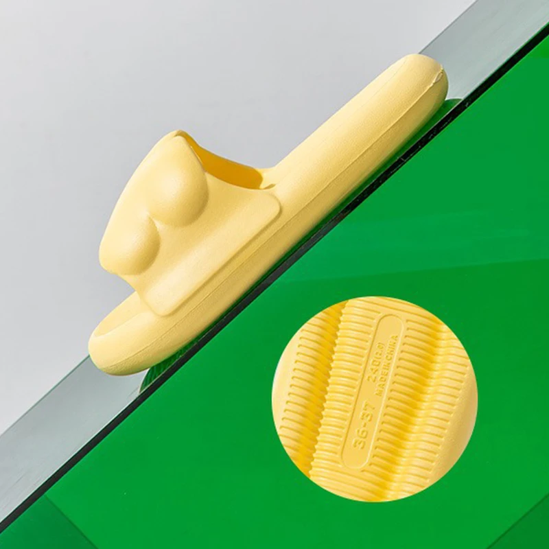 Women's Summer Flip-flops Outside Beach Slippers for Female 2023 Summer Eva Soft-soled Lightweight Bathrooms Family Couples Shoe