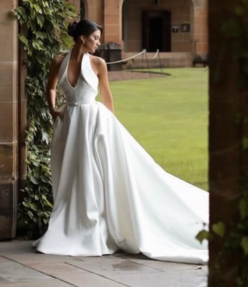 

Женское атласное свадебное платье с длинным рукавом, со шлейфом 100 см