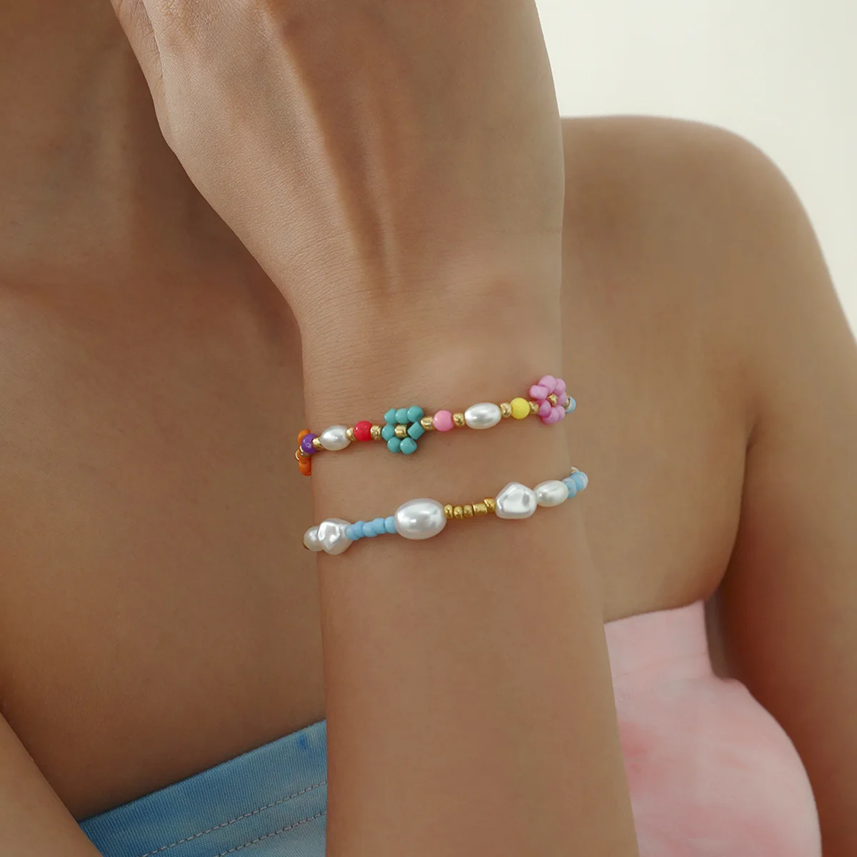

Baroque Pearl Bead Bracelets for Women Girls Wholesale Bohemian Daisy Flower Designer Jewelry Personalized Bracelet Gift