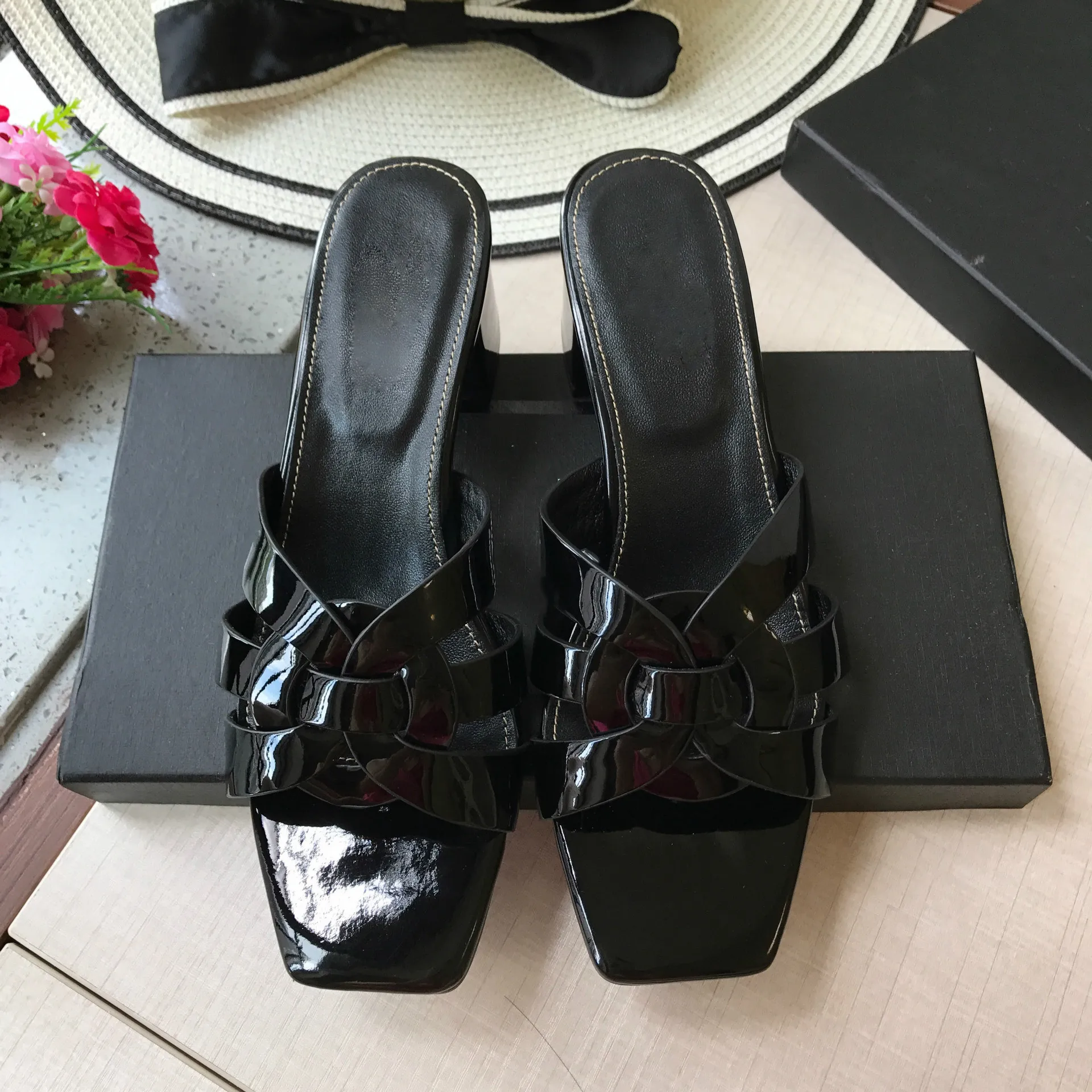 2023 Summer New Sandals Women Flip Flops Thick and Low Slippers All-match Lazy Shoes One Pedal Slippers