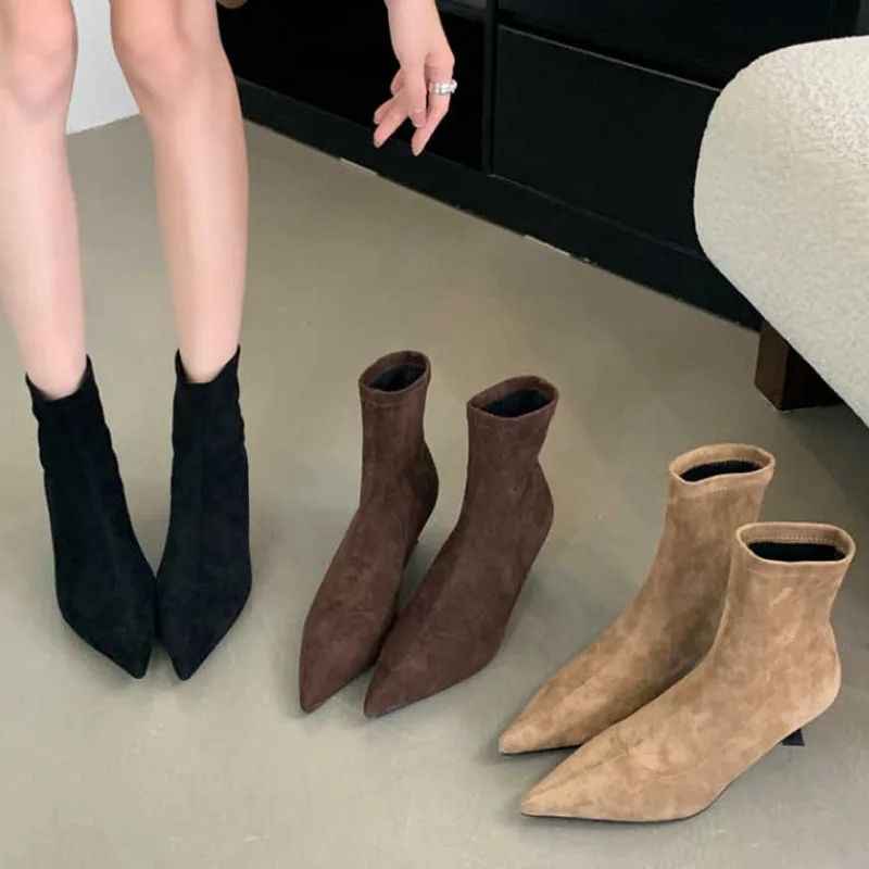 Новинка зимы 2024 женские ботильоны с острым носком модные элегантные
