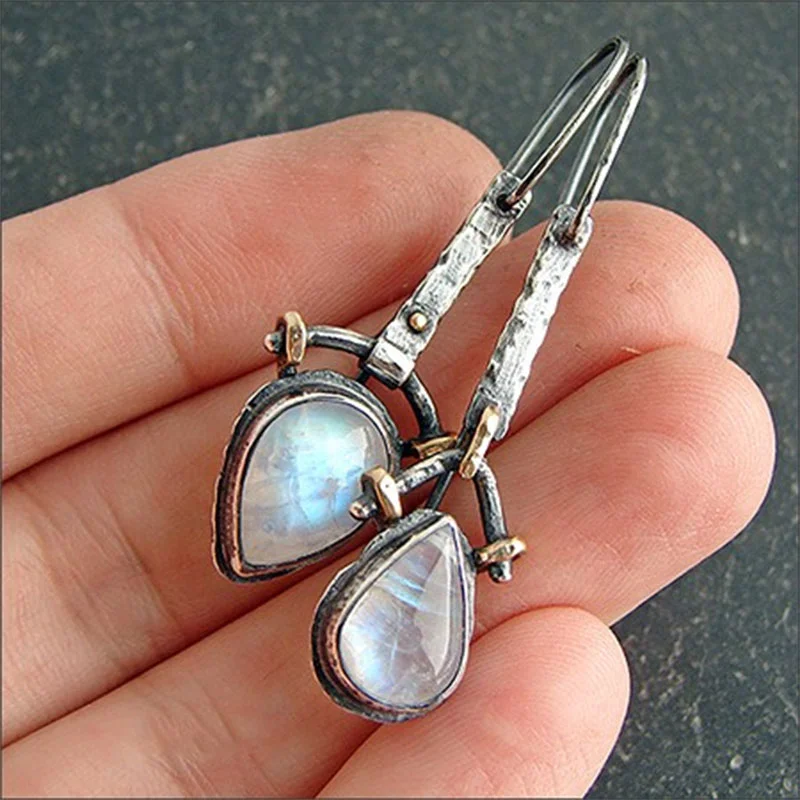 

2023 New Vintage Water Drops Moonlight Stone Earrings Women's Earrings Silver Asymmetric Long Hook Earrings Women's Jewelry