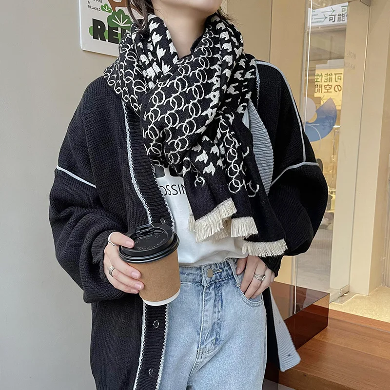 Рисунок 5 - Новинка Зима 2022 теплый шарф женский