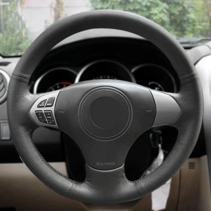 

Мягкий кожаный чехол с перфорацией для Suzuki Grand Vitara II 2007 2008 2009 2010 2011 2012, цвет черный