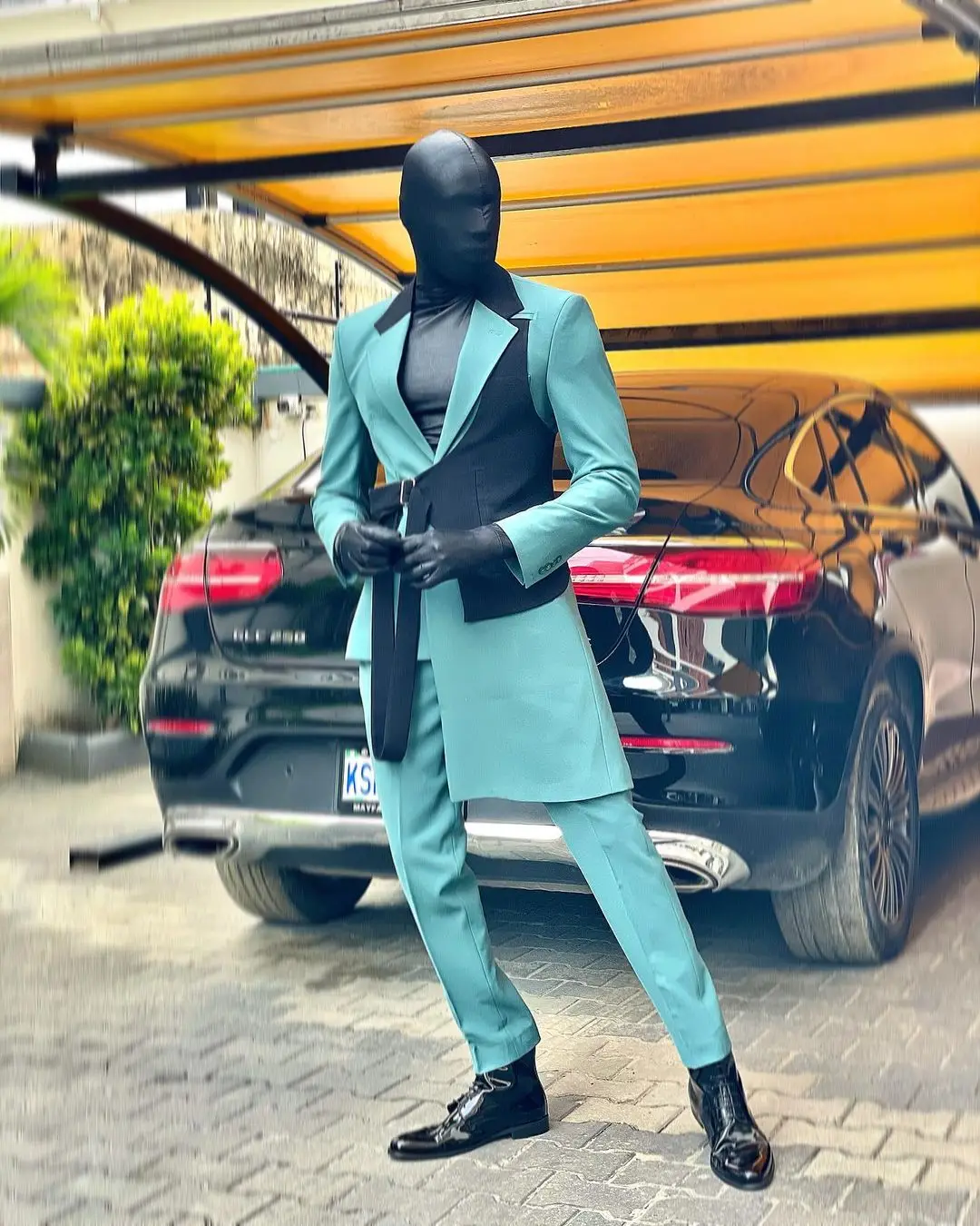 Рисунок 5 - Костюм мужской облегающий синего цвета из 2 предметов