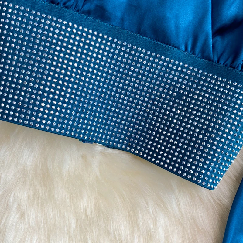 Рисунок 6 - Женская рубашка с воротником-стойкой