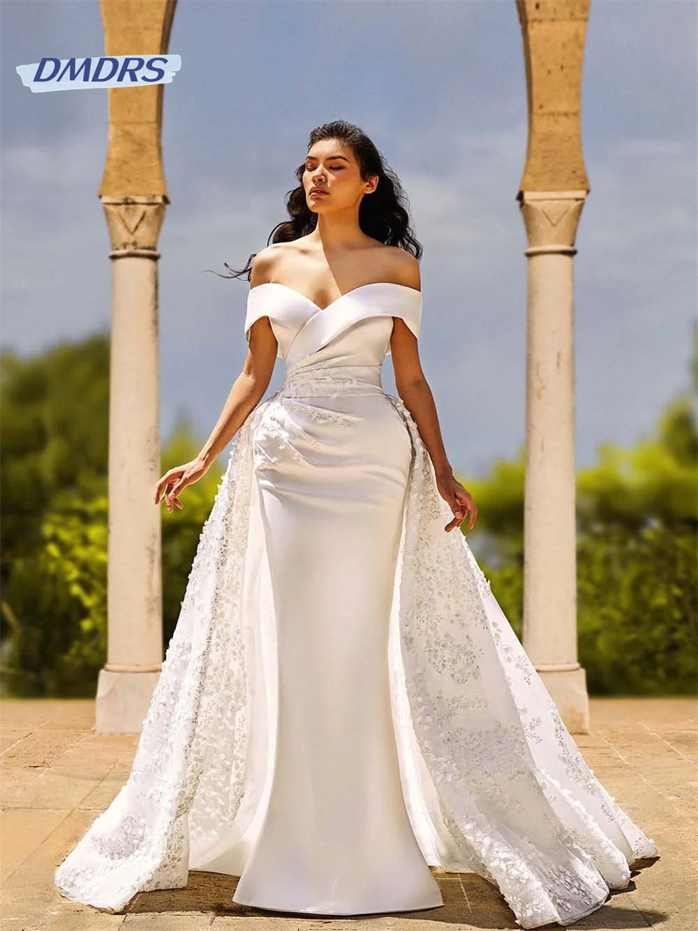 Рисунок 3 - Женское платье с открытыми плечами It's yiiya